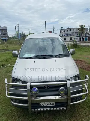 Toyota Noah 2002 Silver