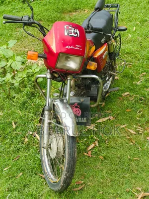 Walton Leo 90 2012 Red