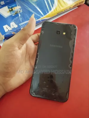 স্যামসাং গ্যালাক্সি জে৪ প্লাস ৩২ জিবি কালো