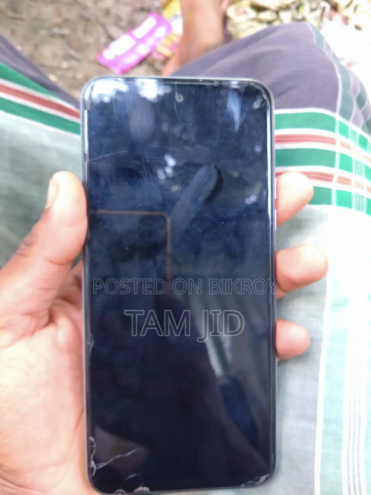 টেকনো স্পার্ক ৪০ ১২৮ জিবি হোয়াইট