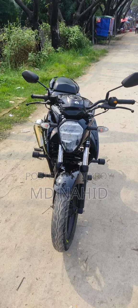 নিউ সুজুকি জিক্সার ২০২৪ ব্ল্যাক