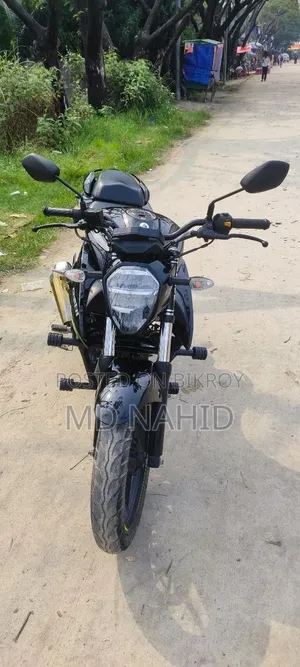 নিউ সুজুকি জিক্সার ২০২৪ ব্ল্যাক