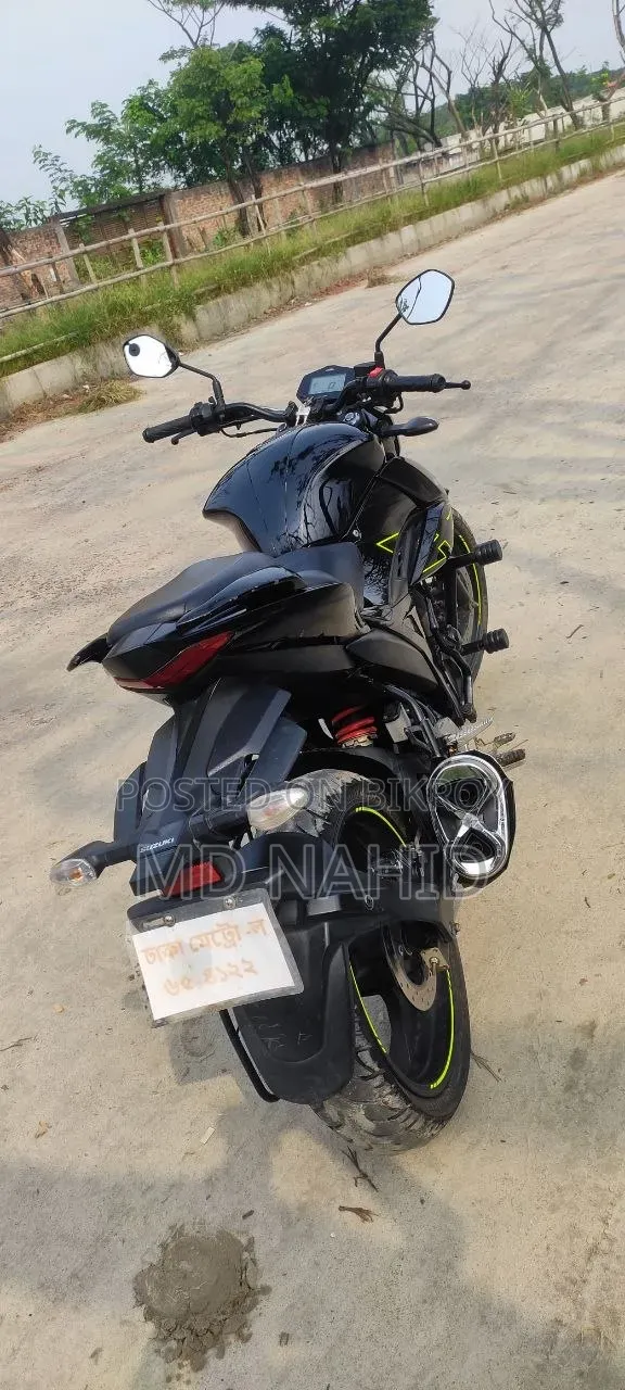নিউ সুজুকি জিক্সার ২০২৪ ব্ল্যাক