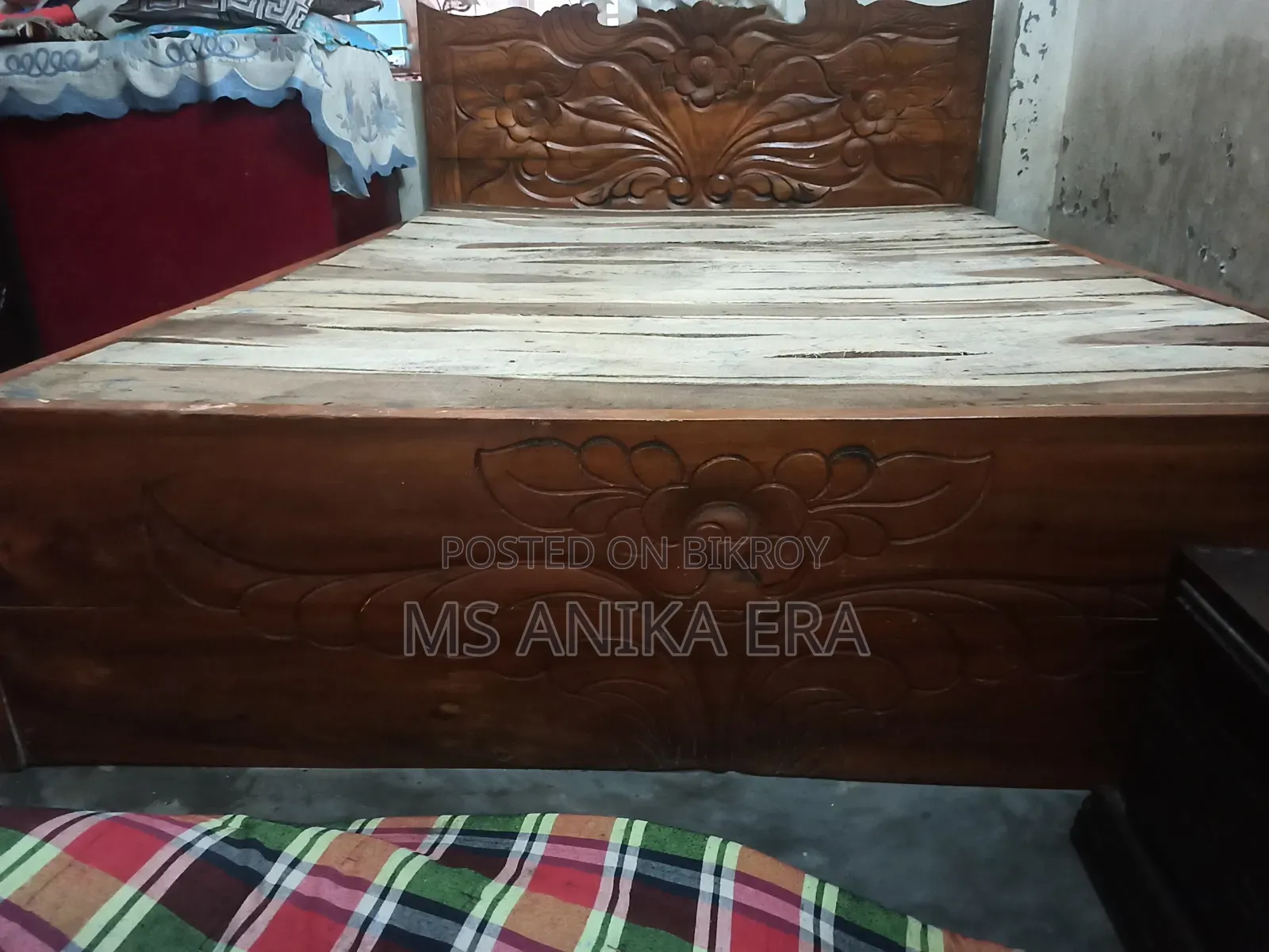ব্যবহৃত সারি শিরিষ কাঠের মজবুত সেমি-ডাবল খাট বিক্রি হবে