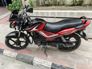 টিভিএস মেট্রো প্লাস ২০২১ কালো
