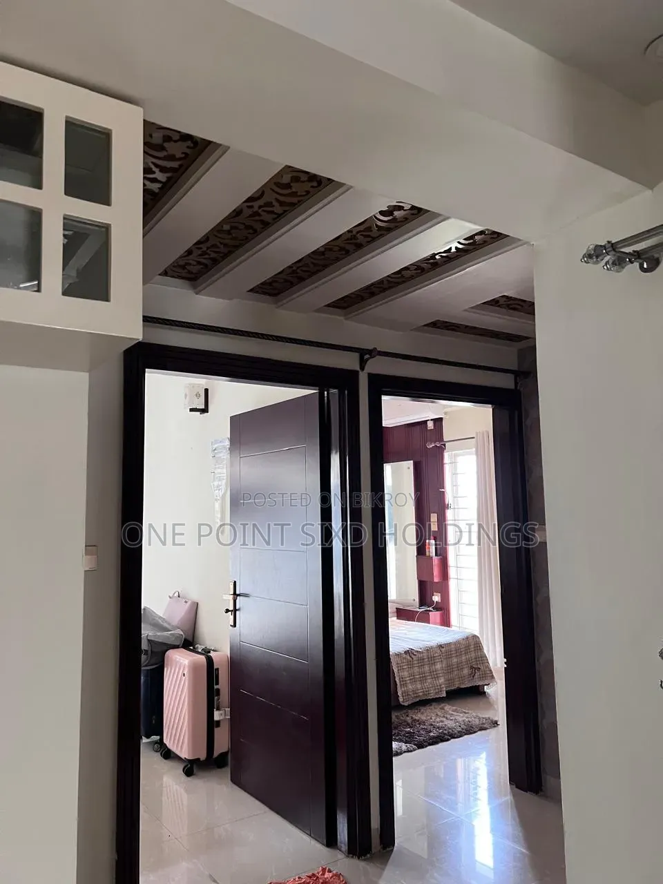 বসুন্ধরা আবাসিক এলাকায় তিন বেডরুমের সজ্জিত অ্যাপার্টমেন্ট বিক্রয়ের জন্য