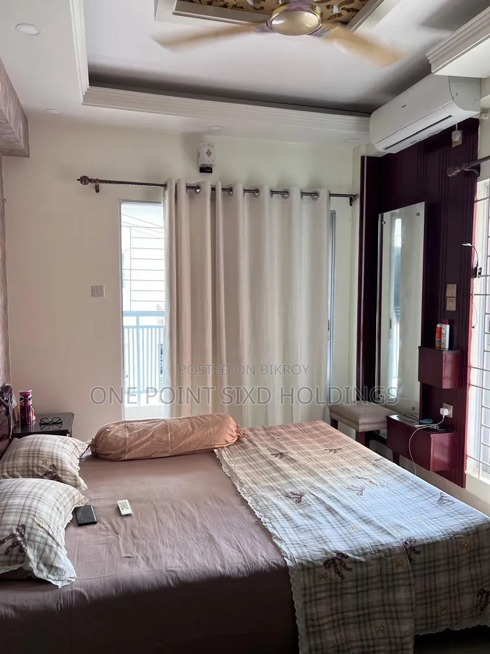 বসুন্ধরা আবাসিক এলাকায় তিন বেডরুমের সজ্জিত অ্যাপার্টমেন্ট বিক্রয়ের জন্য
