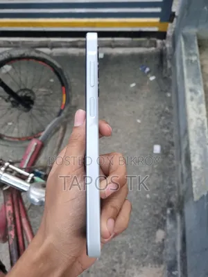 স্যামসাং গ্যালাক্সি এ২৫ ১২৮ জিবি হোয়াইট