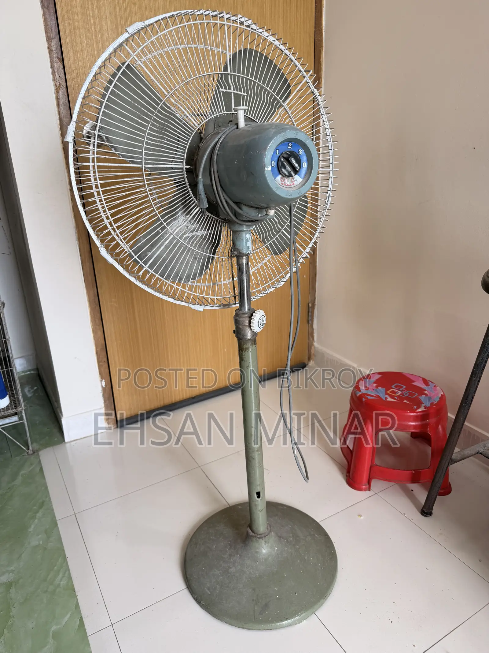 জিএফসি স্ট্যান্ড ফ্যান ১৮ ইঞ্চি