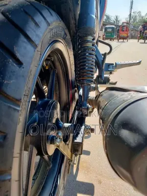 TVS Apache RTR 160 2V 2024 Blue