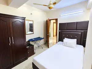 উত্তরায় প্রিমিয়াম ভাড়ায় ফার্নিশড ৩ বেডরুমের অ্যাপার্টমেন্ট