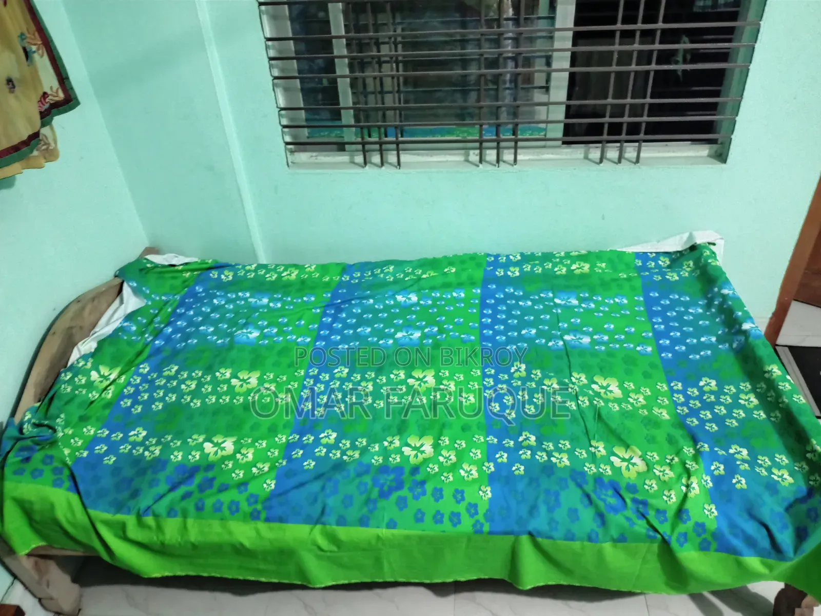 A semi-double bed will be sold