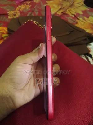 মোটর চলা মোটো জি৬৪ ২৫৬ জিবি লাল