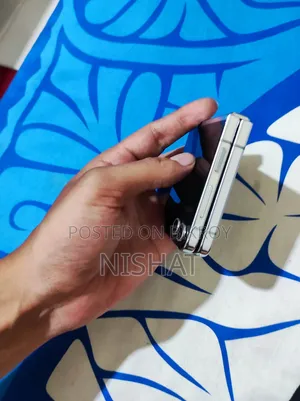 স্যামসাং গ্যালাক্সি জেড ফ্লিপ৫ ২৫৬ জিবি ব্লু