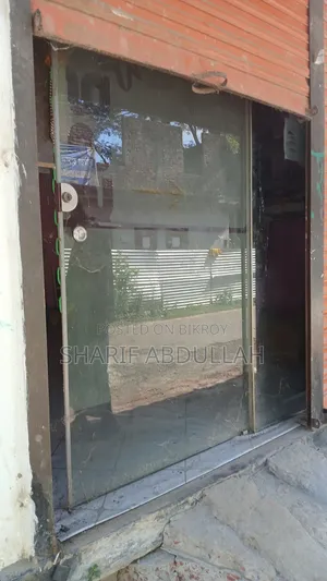 Thick Glass for Shop/Office and New Sofa