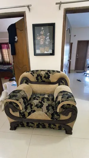 Limited Offer !! Premium Design Wooden Sofa Set for Sale