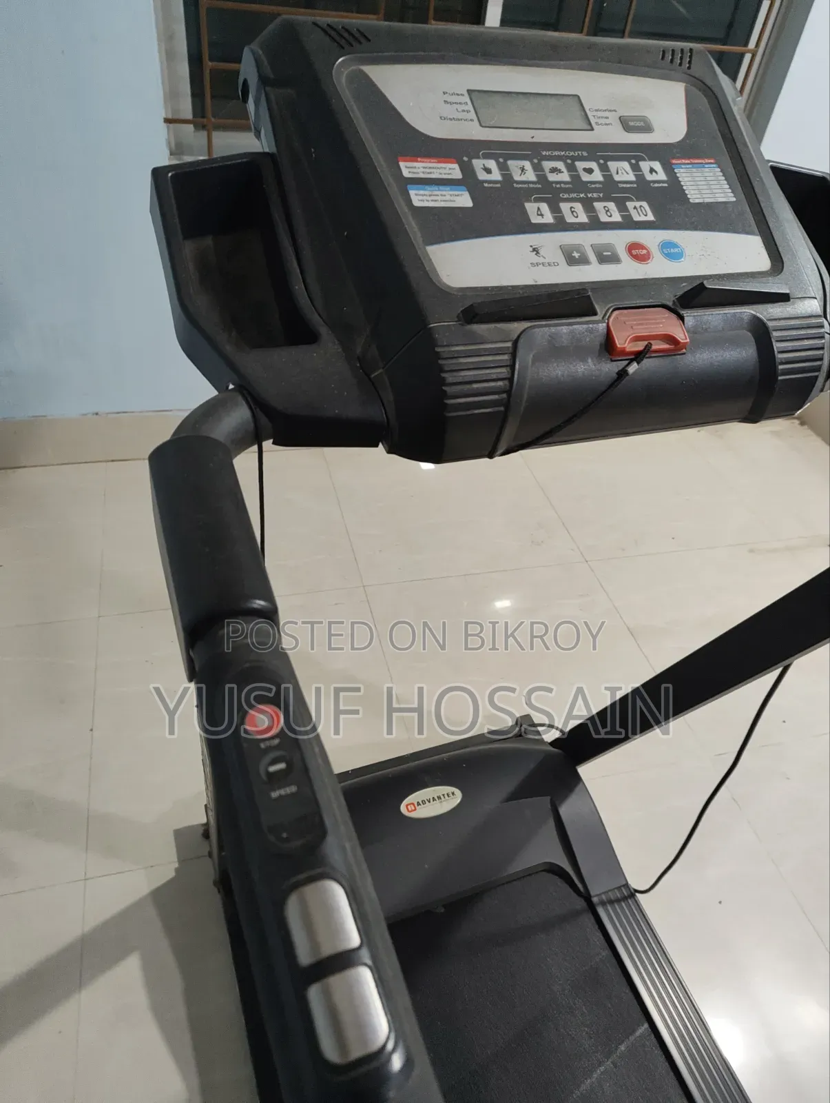 একটি ব্যবহৃত ট্রেডমিল বিক্রয় করা হবে।