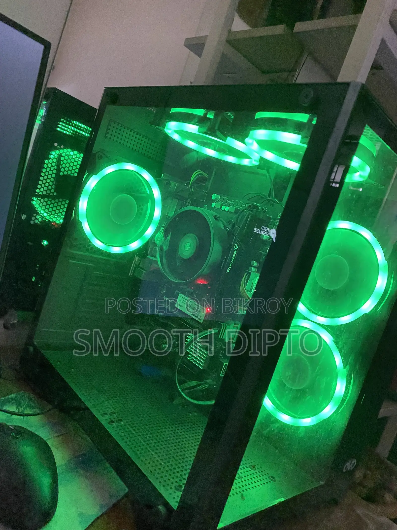Desktop Computer MSI Model 16GB AMD Ryzen 5 SSD 512GB