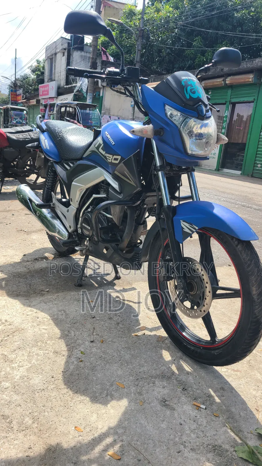 রানার টার্বো ভি২ ২০২৩ নীল