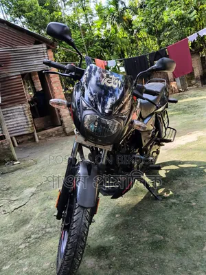নতুন বাজাজ পালসার ১৫০ ২০২৫ লাল