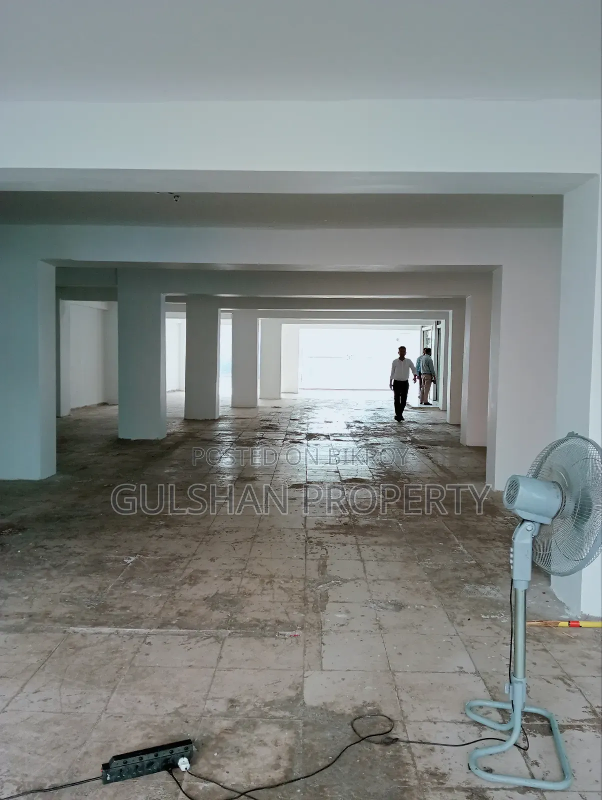 জুস বার, স্ন্যাক্স শপ, এটিএম এবং ক্যাফের জন্য ভাড়ার উন্মুক্ত স্থান