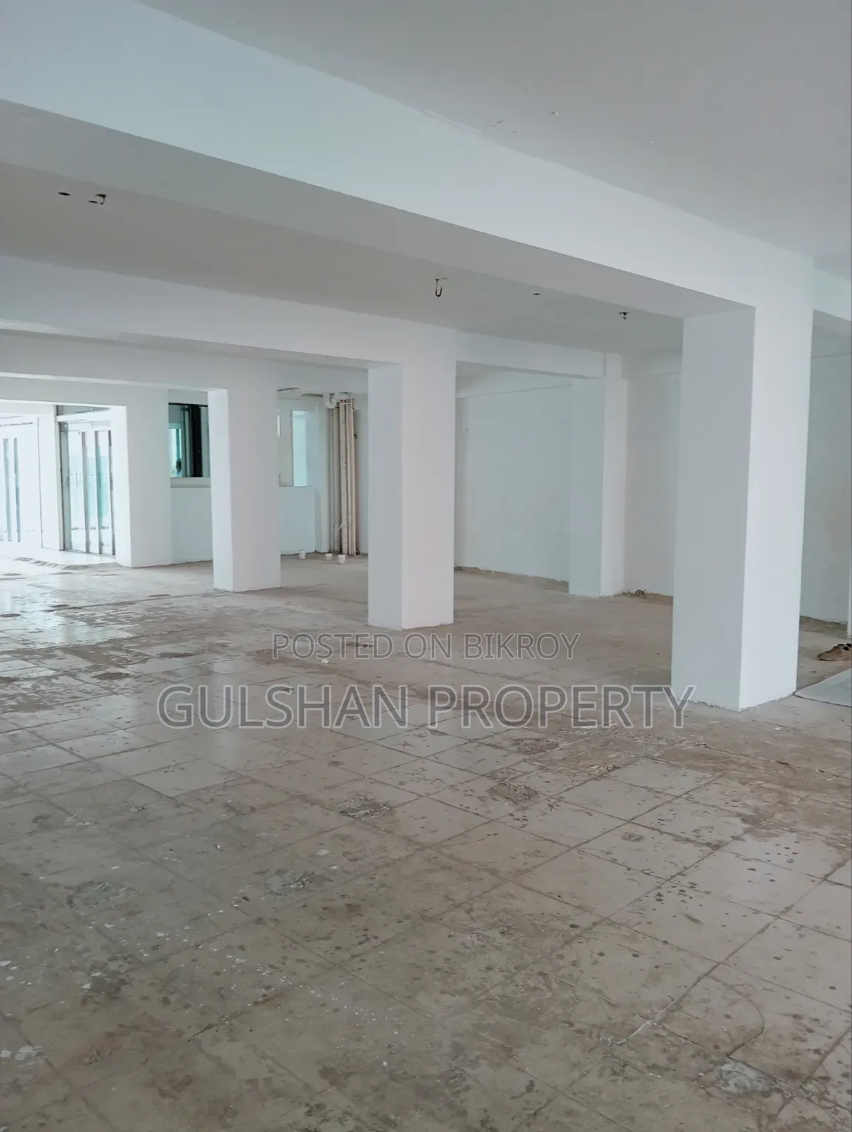 জুস বার, স্ন্যাক্স শপ, এটিএম এবং ক্যাফের জন্য ভাড়ার উন্মুক্ত স্থান