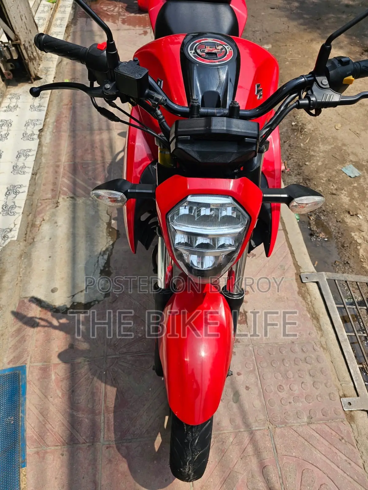 Suzuki Gixxer 2023 Red