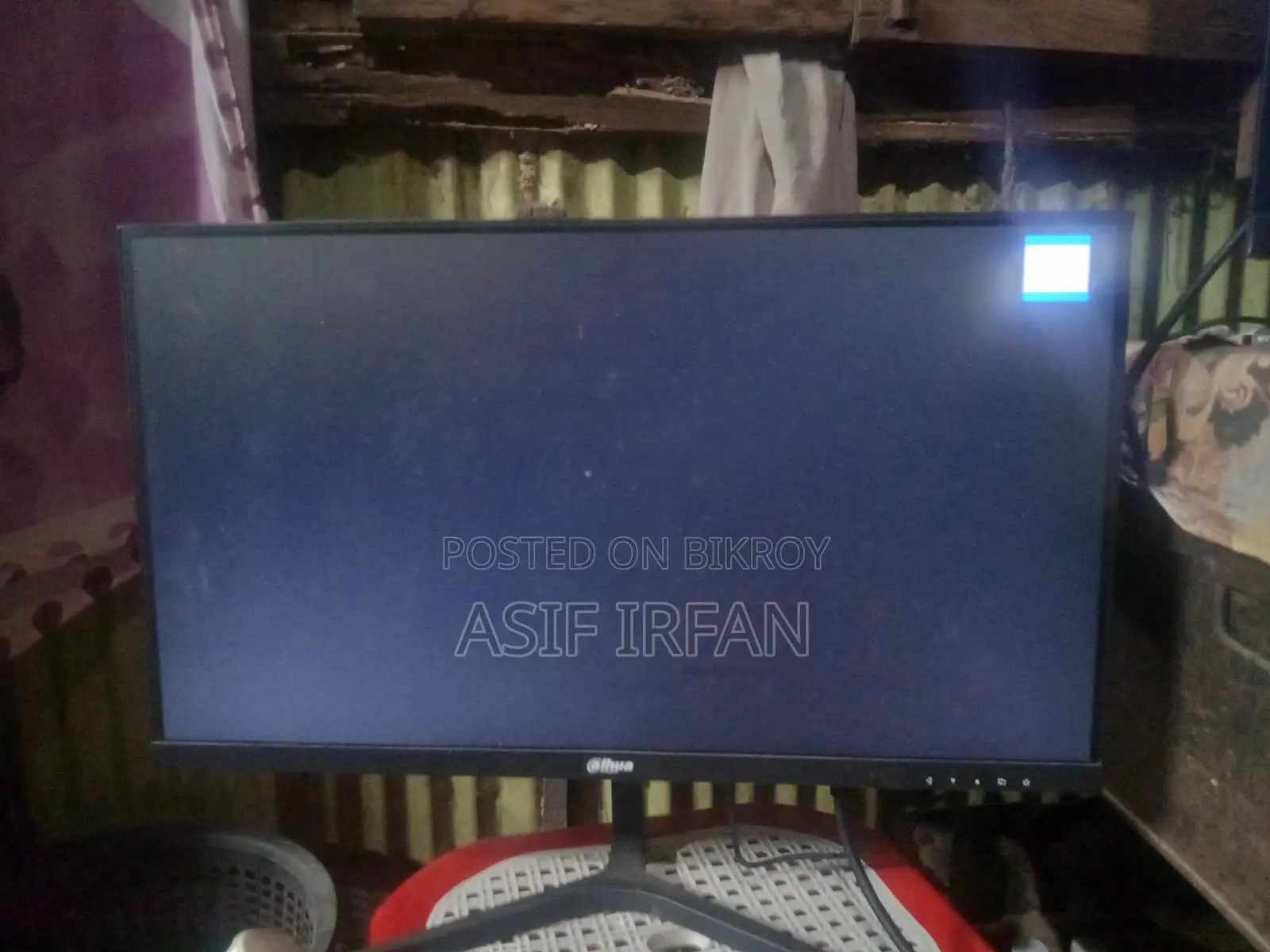 দাহুয়া এলএম২২ মনিটর