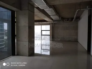 ভাড়ার জন্য বাণিজ্যিক স্থান