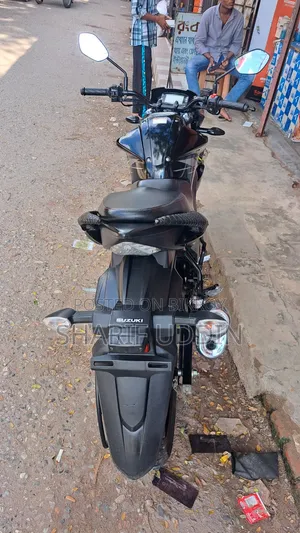 Suzuki Gixxer ২০২৫ ব্ল্যাক