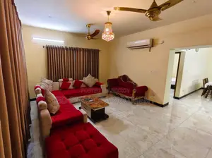 এক্সক্লুসিভ ৪-বেডরুমে ভাড়ার জন্য সাজানো ৪-বেডরুম অ্যাপার্টমেন্ট