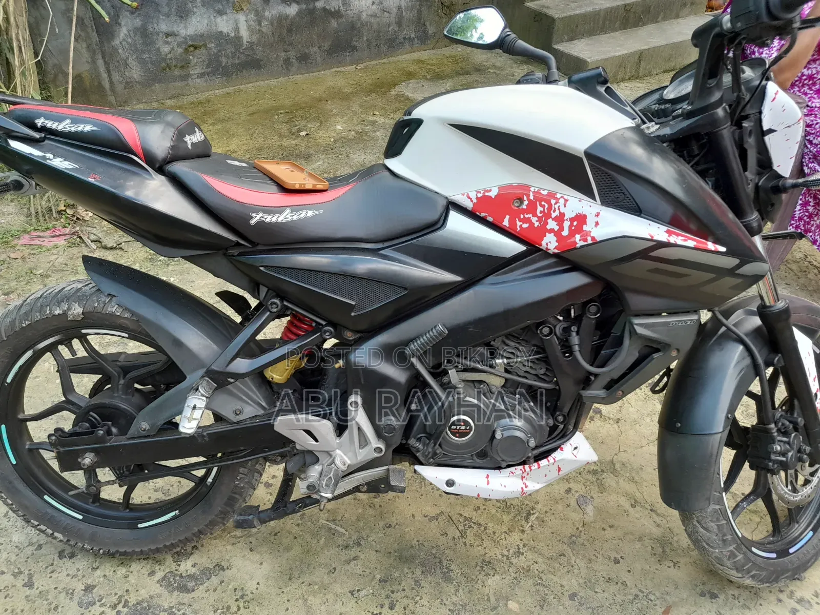 Bajaj Pulsar NS 160 2018 White