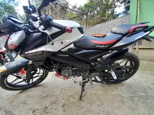 Bajaj Pulsar NS 160 2018 White