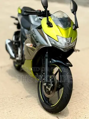 Suzuki Gixxer SF 2026 Gray