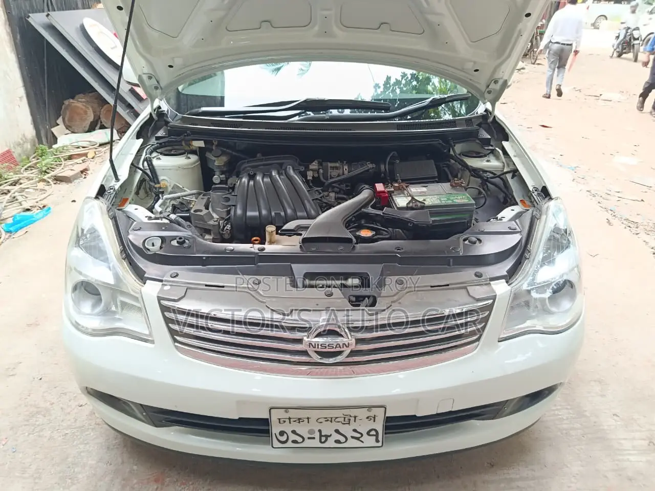 Nissan Bluebird 2011 Blue