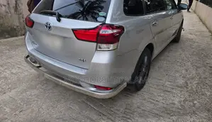Toyota Axio 2017 Silver