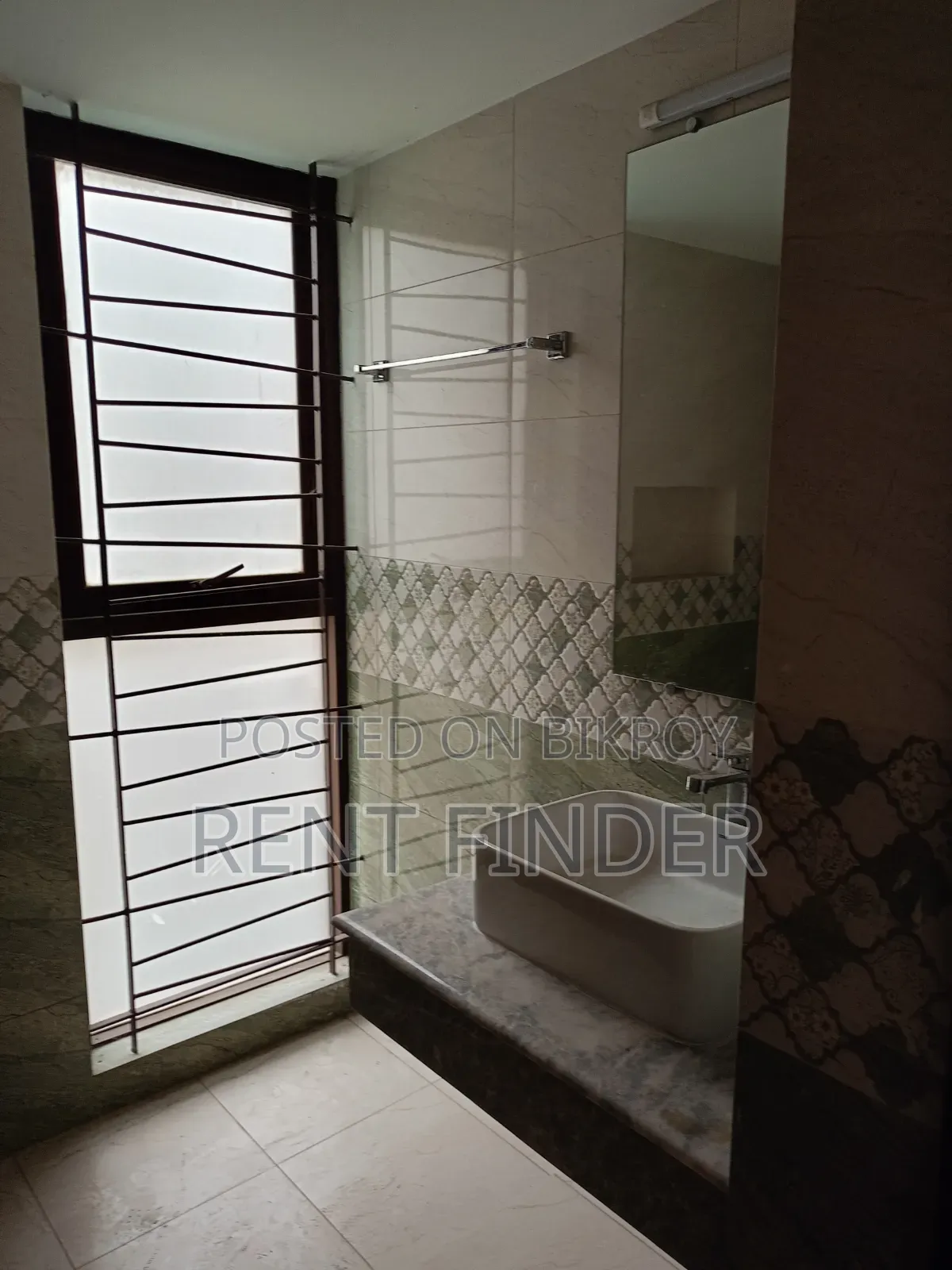 4-Bedroom Apartment in Banani for rent