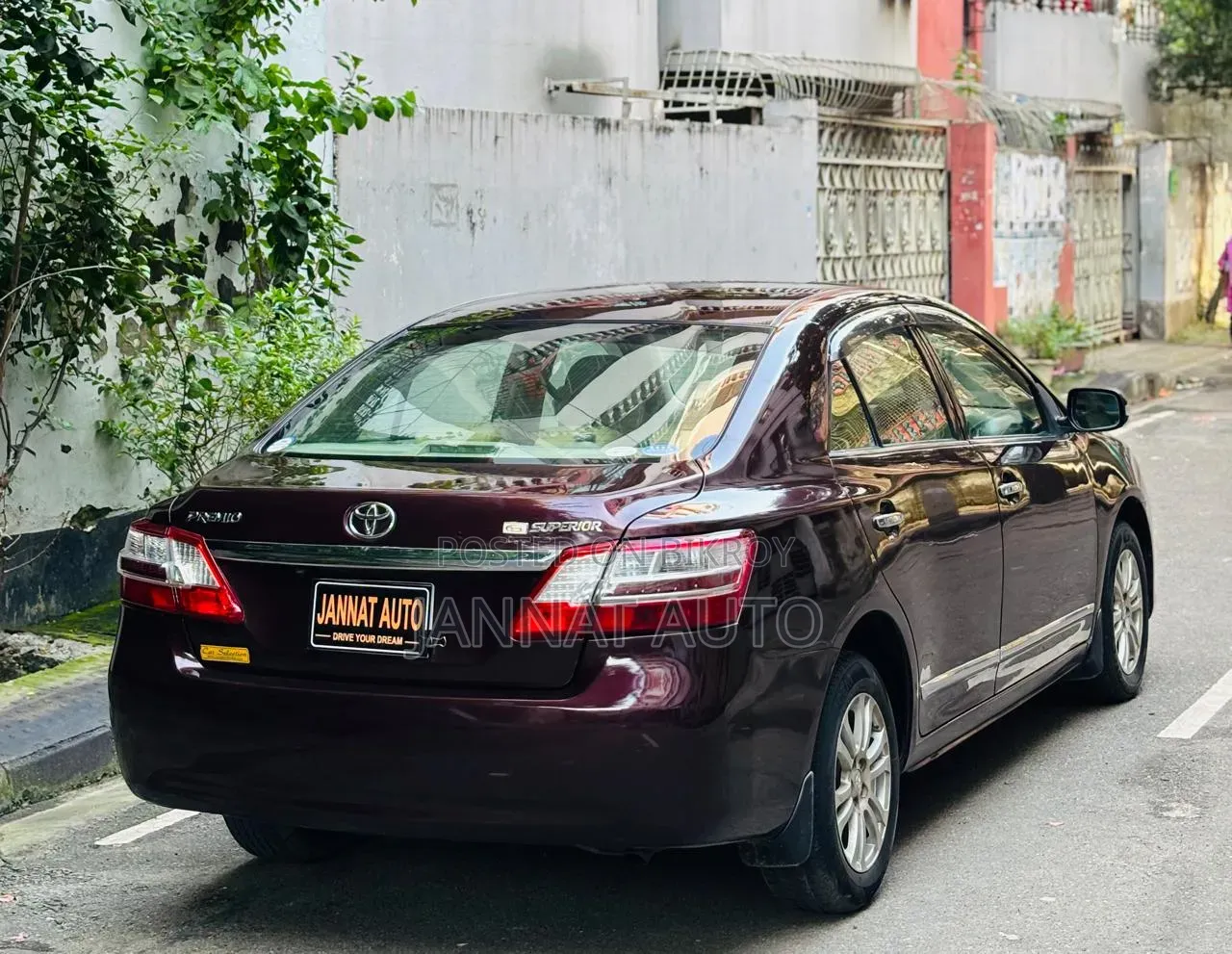 Toyota Premio 2.0 Front-Wheel Drive 2010 Maroon