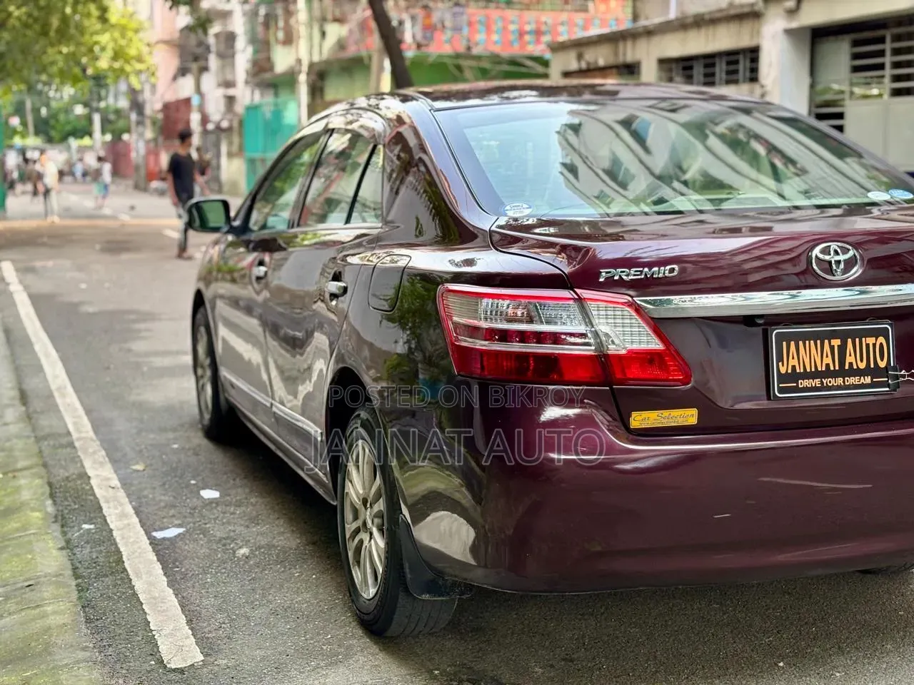 Toyota Premio 2.0 Front-Wheel Drive 2010 Maroon