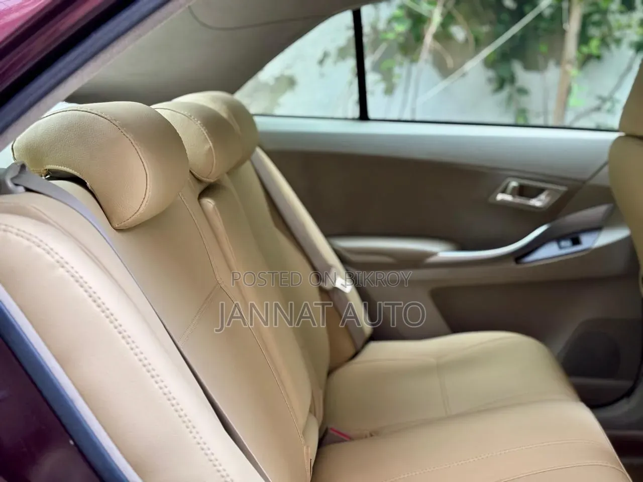 Toyota Premio 2.0 Front-Wheel Drive 2010 Maroon