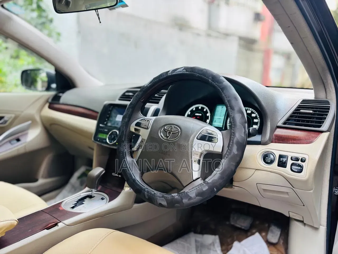 Toyota Premio 2.0 Front-Wheel Drive 2010 Maroon