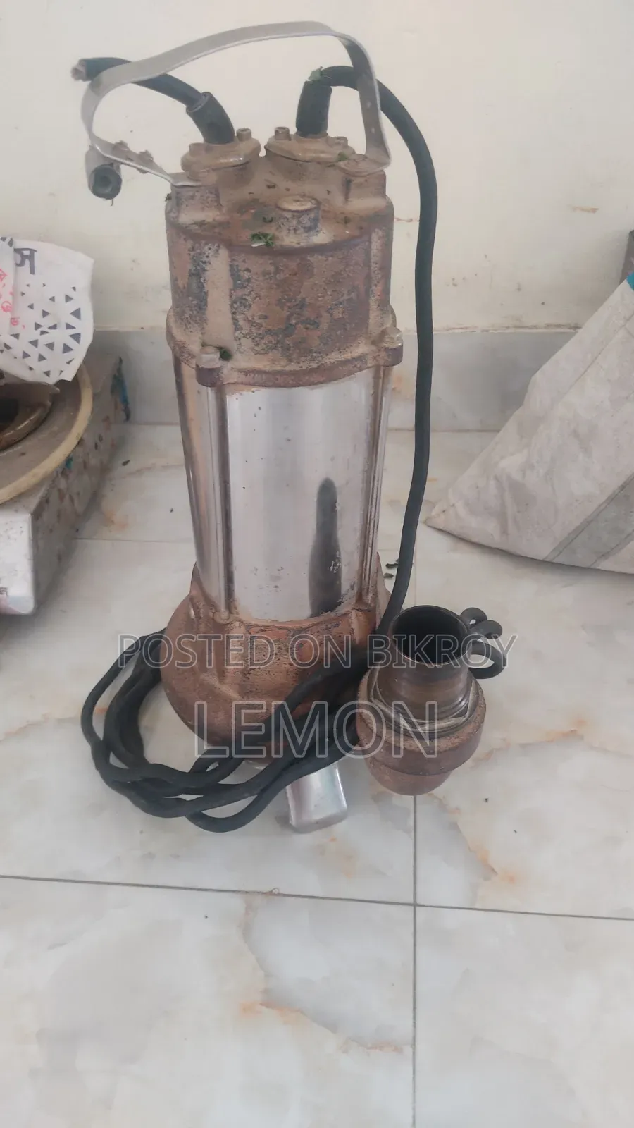 একটি সাবমার্সিবল বিক্রি হবে