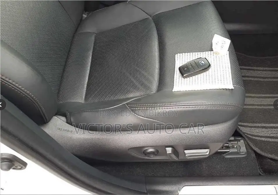 Toyota Harrier 2.5 Hybrid 2021 Pearl