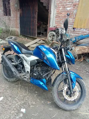 TVS Apache RTR 160 4V 2024 Blue