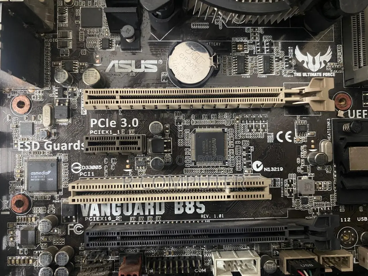 Desktop Computer Asus 8GB Intel Core i7 SSD 128GB