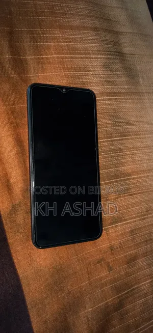 ভিভো Y১৬ ৬৪ GB ব্ল্যাক