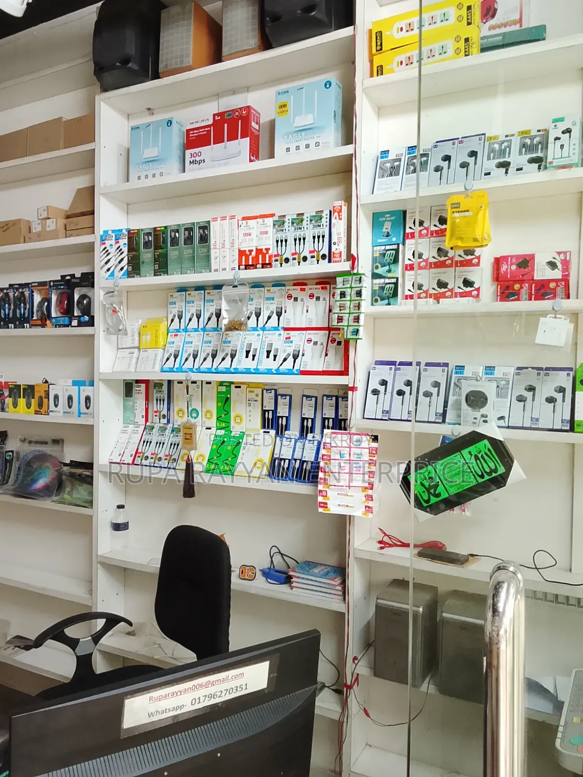 Shop with Decoration and Goods for Sale or Rent