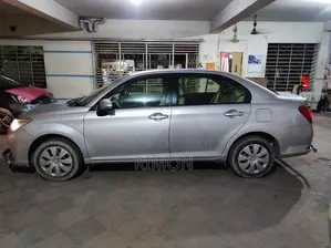 টয়োটা অ্যাক্সিও ১.৫ এক্স টু-হুইল ড্রাইভ ২০১৬ সিলভার
