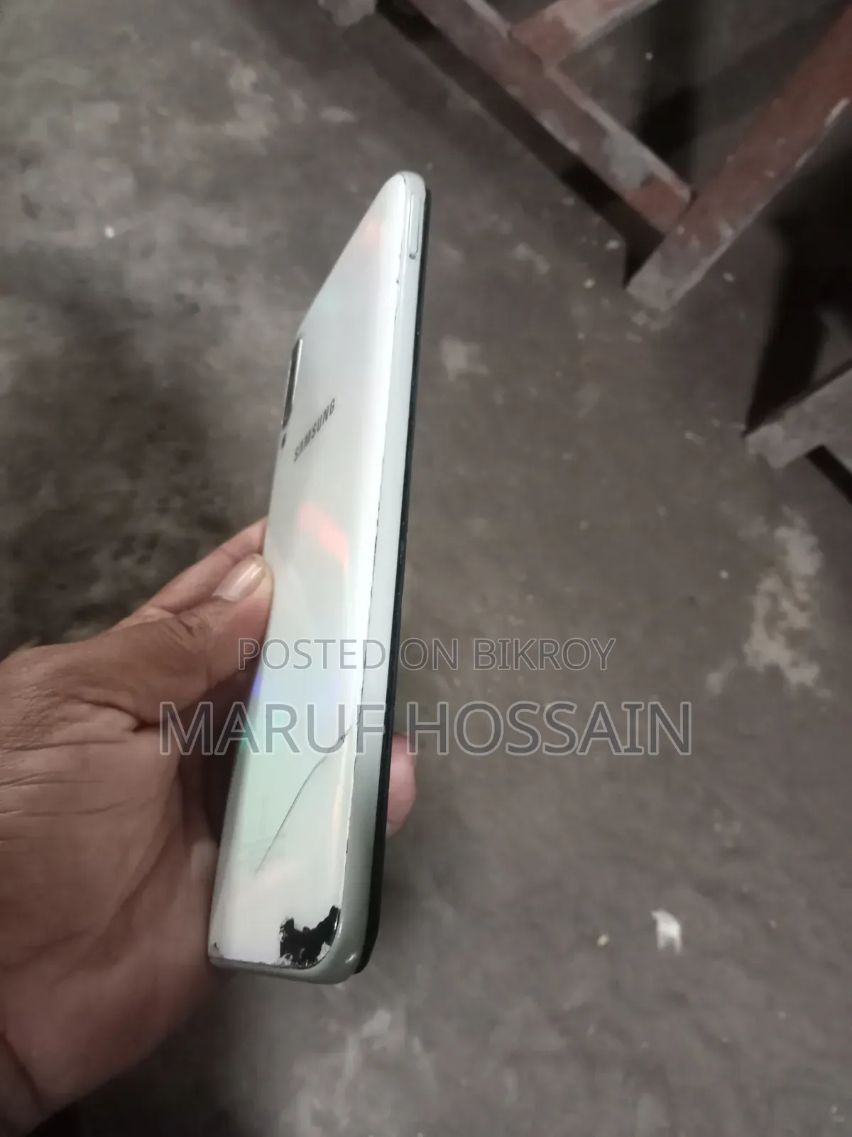 Samsung Galaxy A70 128 GB White