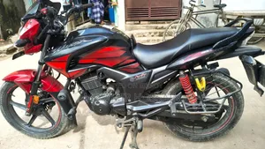 Hero Hunk 2022 Black
